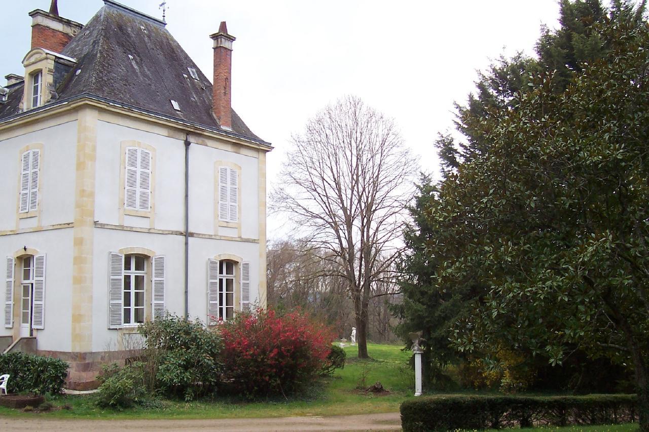 Chateau Champigny Bed & Breakfast Maillet  Luaran gambar