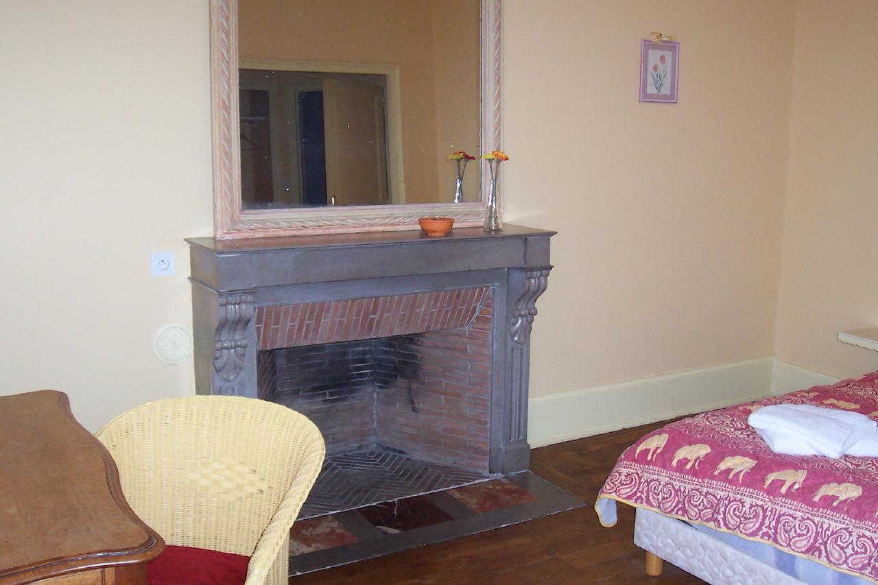 Chateau Champigny Bed & Breakfast Maillet  Bilik gambar